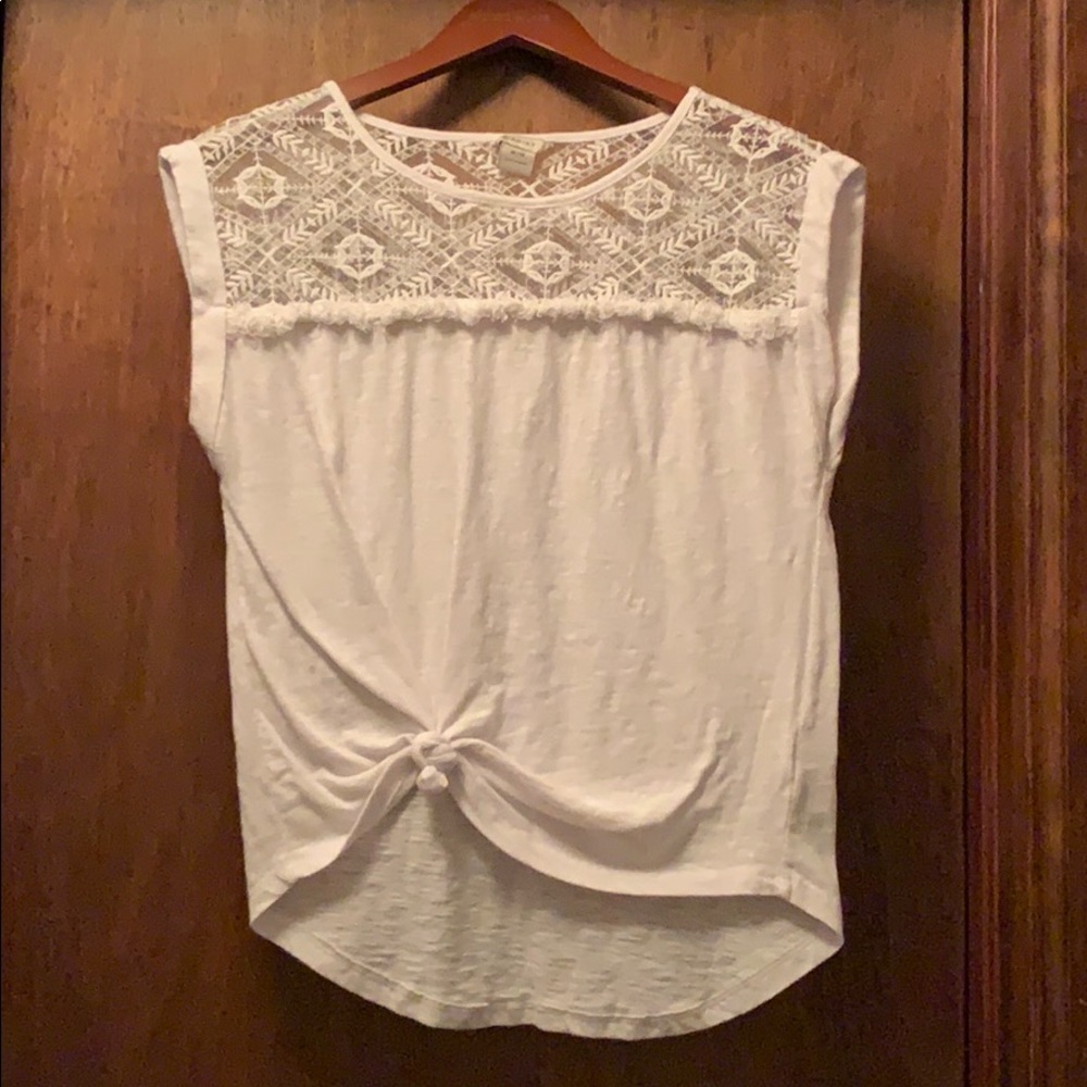 Ariat top